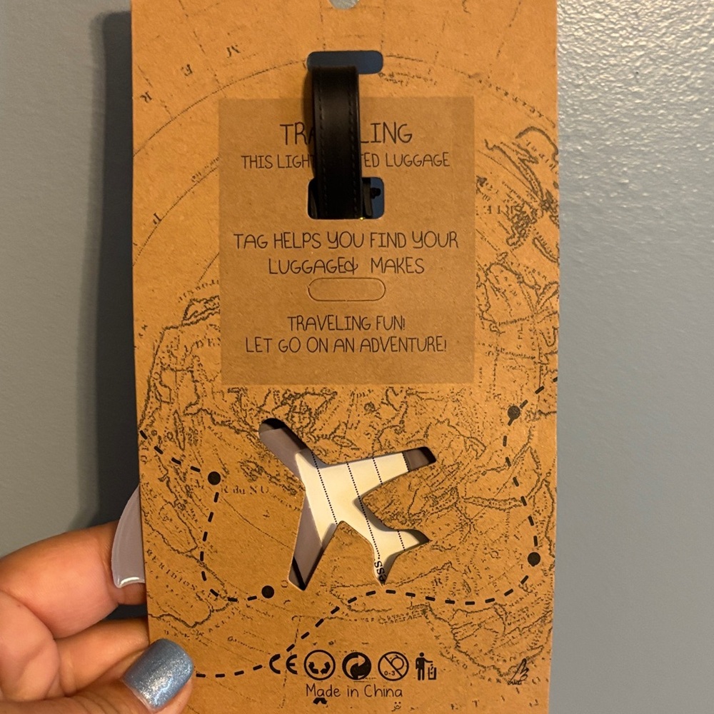 Dumbo Luggage Tag - Gray and Yellow- New - Picture 2 of 2